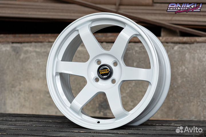Диски Volk Racing TE37 SL R17 8j ET35 4*100 (D164)