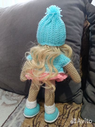 Кукла вязанная
