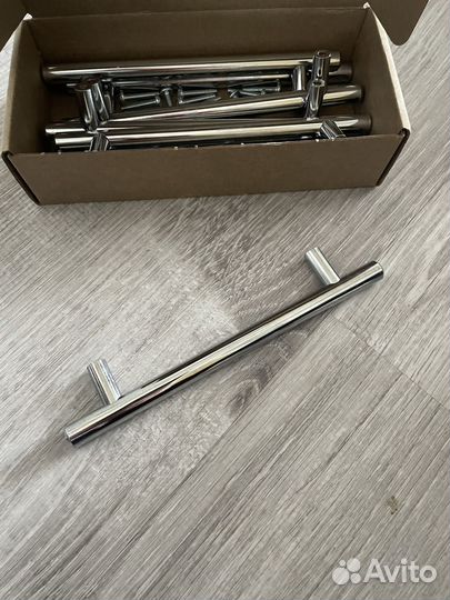 Мебельные ручки скобы