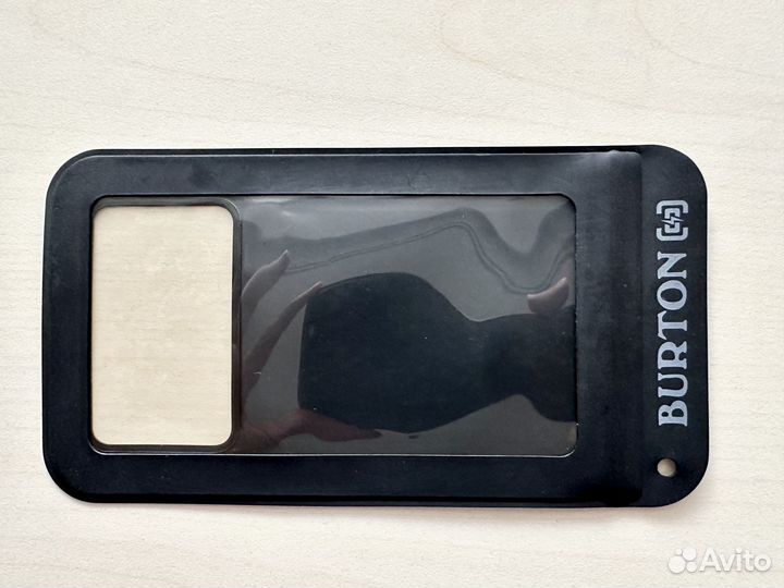 Водонепроницаемый чехол для телефона от Burton