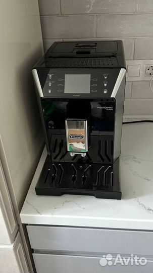 DeLonghi Кофемашина ecam550.65.SB