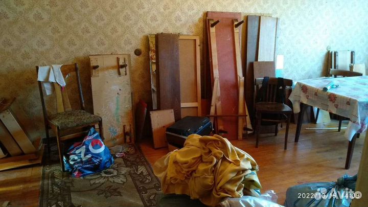 Вывоз мусора газель. Вывоз старой мебели. Частник