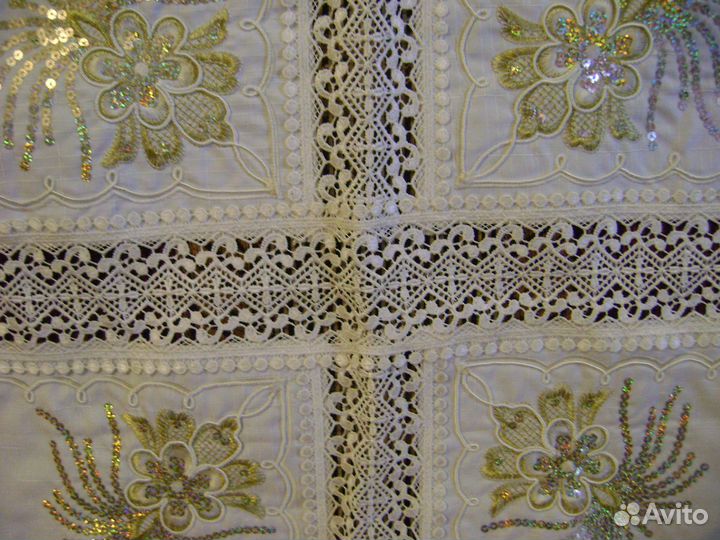 Скатерть новая нарядная 80х80см в Колпино