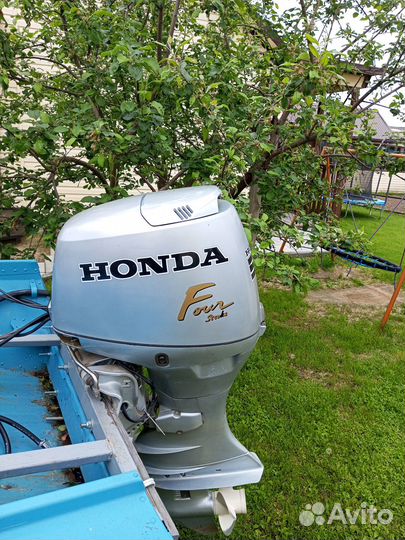 Лодочный мотор