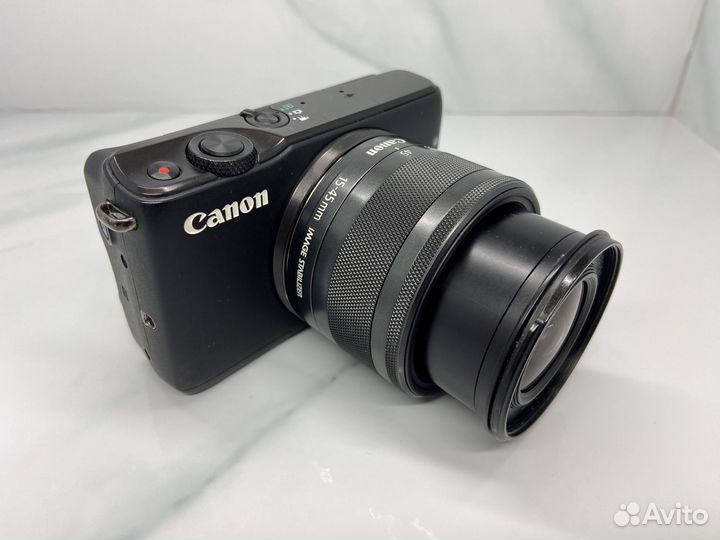 Canon EOS M10 + 15-45mm STM