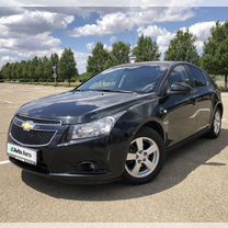 Chevrolet Cruze 1.6 AT, 2012, 130 000 км, с пробегом, цена 990 000 руб.