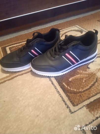 Кроссовки мужские
