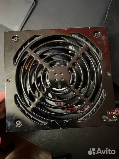 Блок питания Thermaltake toughpower 700w