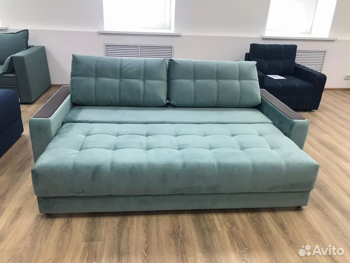 Небольшой диван