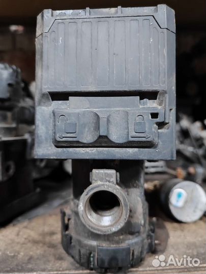 Кран, MAN 81.52106-6049