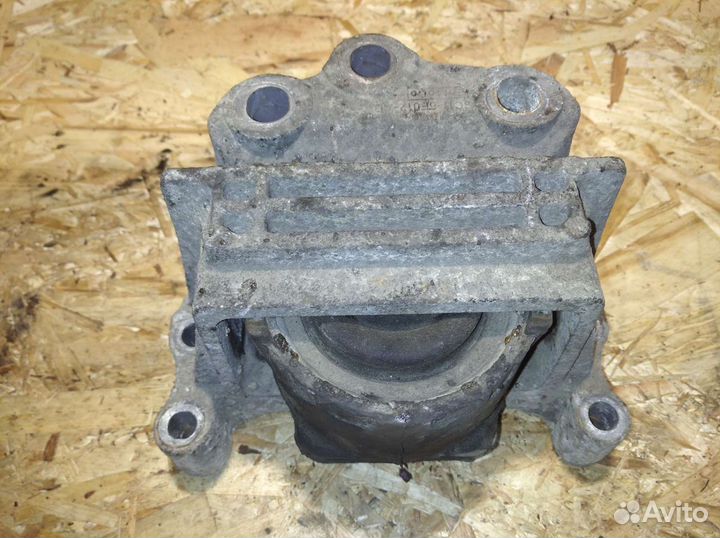 Подушка двигателя правая Форд Транзит 2000-2014