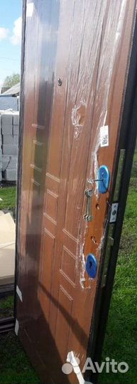 Двери входные металлические