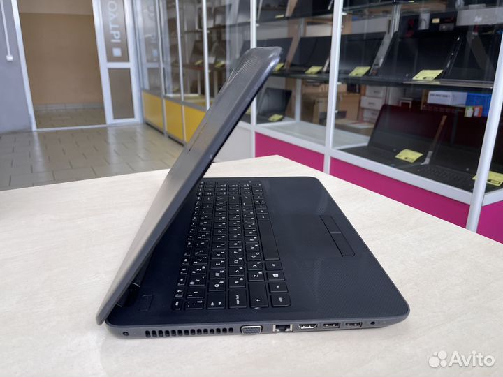 Потрясающий ноутбук HP/Core i3/8GB/SSD