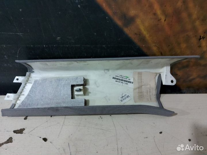 Обшивка салона левая Audi Allroad C5 ARE 2001