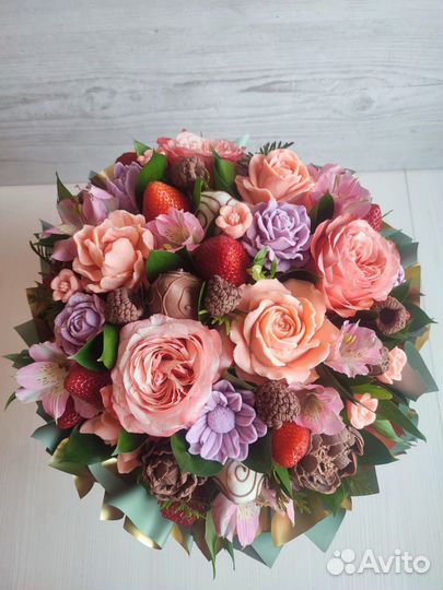 Съедобные букеты для любимых мам, бабушек, подруг