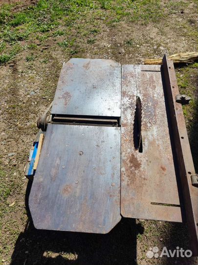 Деревообрабатывающий станок