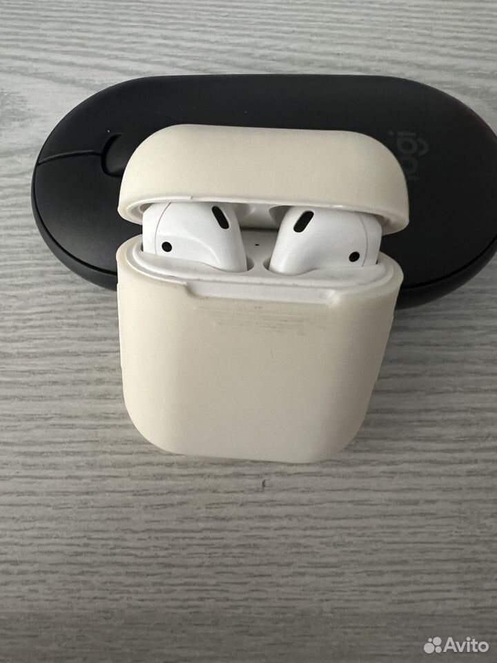 Airpods 1