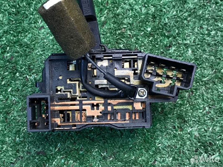 Переключатель поворотов Nissan Almera N15 1999