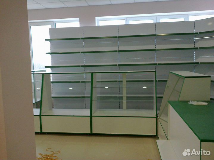 Модульные металлические стеллажи для магазина