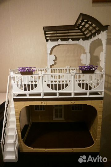 Кукольный домик с мебелью