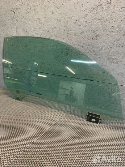 Стекло двери переднее правое Bmw 335 Xi E92 N54