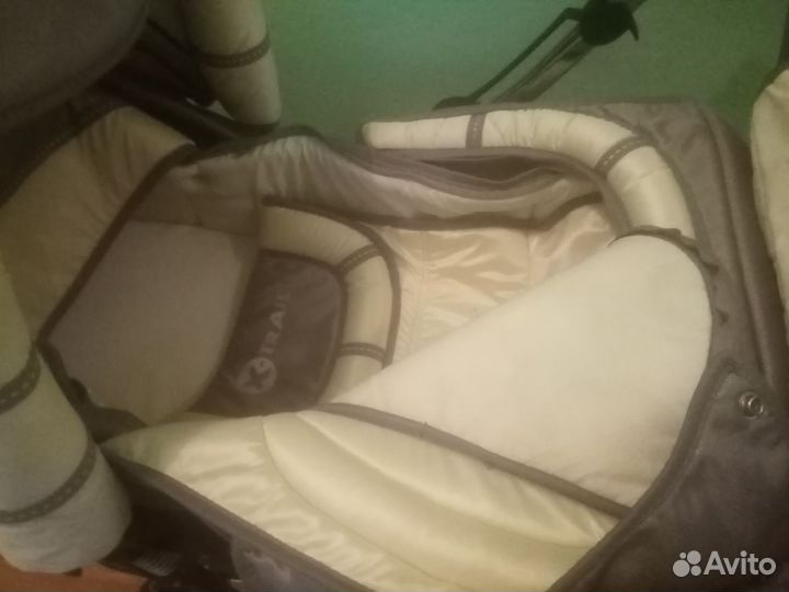 Зимняя детская коляска