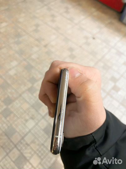 iPhone Xs, 64 ГБ