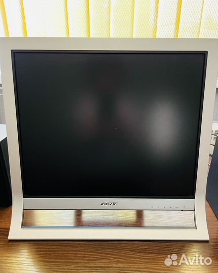 Монитор Sony SMD-HS75 Диагональ 17»