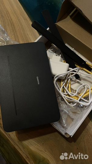 Wi-Fi роутер huawei B535-232a 51060HVA Black