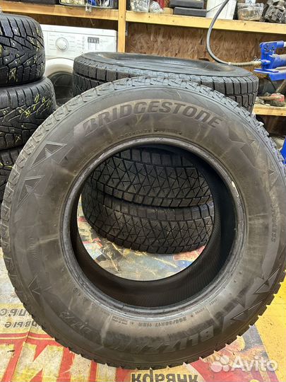 Bridgestone Blizzak DM-V2 265/65 R17