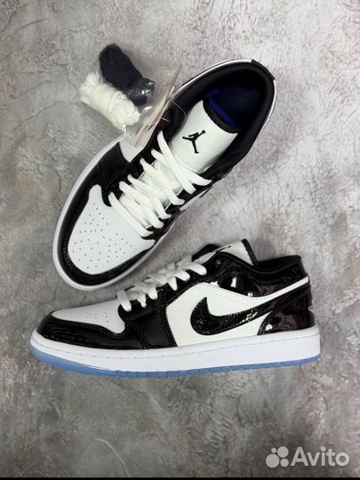 Кроссовки Nike Air Jordan 1 Low SE Concord