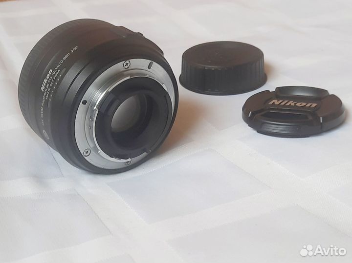 Фотообъектив nikon 35f/1.8G AF-S DX Nikkor
