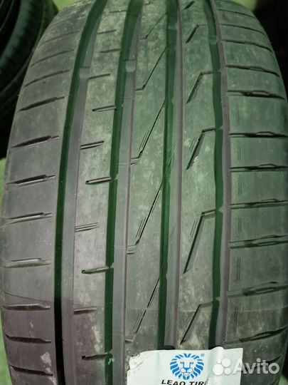 Leao Nova-Force C/S 255/45 R20