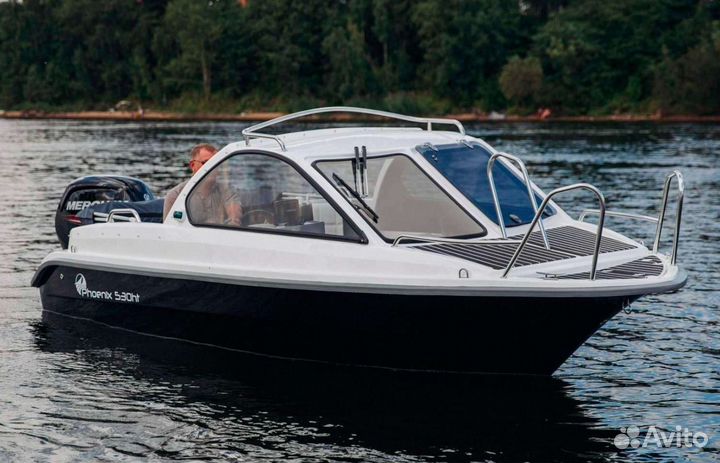 Катер «Феникс 530HT»