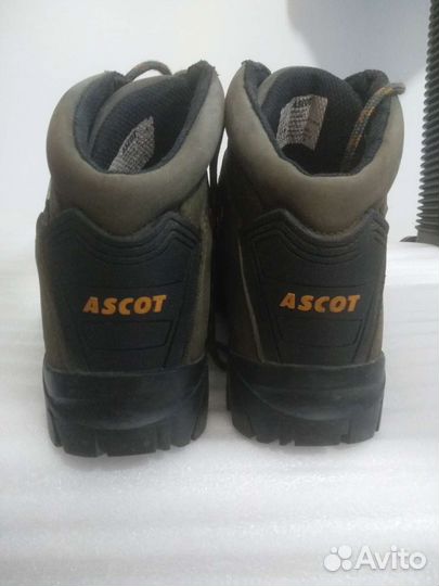 Ботинки для хайкинга Ascot Himalaya Vibram