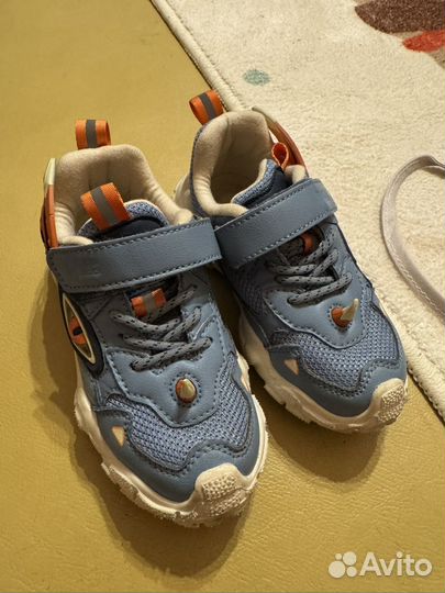 Кроссовки на мальчика