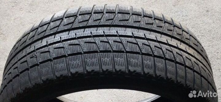 Bridgestone Blizzak Revo2 235/50 R18 97Q