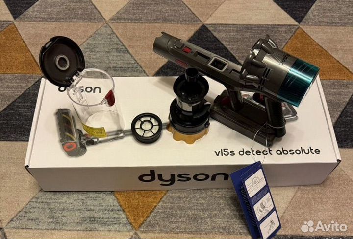 Пылесос Dyson v15s новый