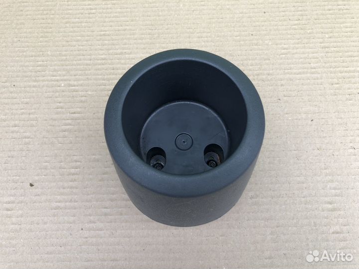 Подстаканник Мицубиси Кольт