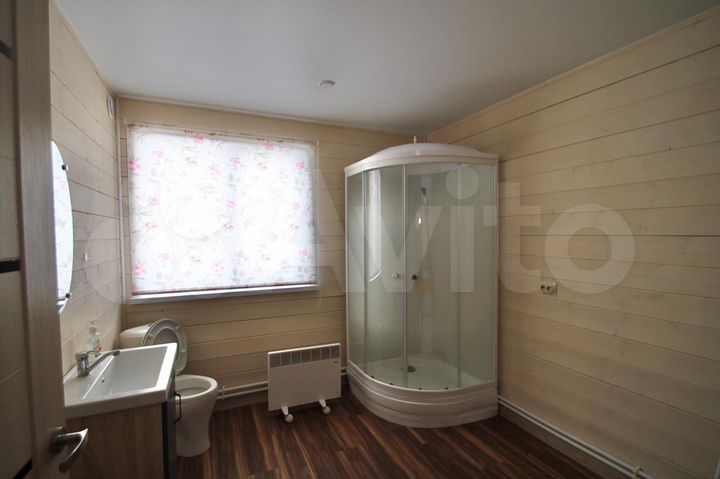 Дом 165 м² на участке 9 сот.