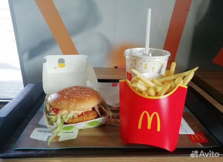 Подработка от 4 ч. Берем всех. Официант-кассир