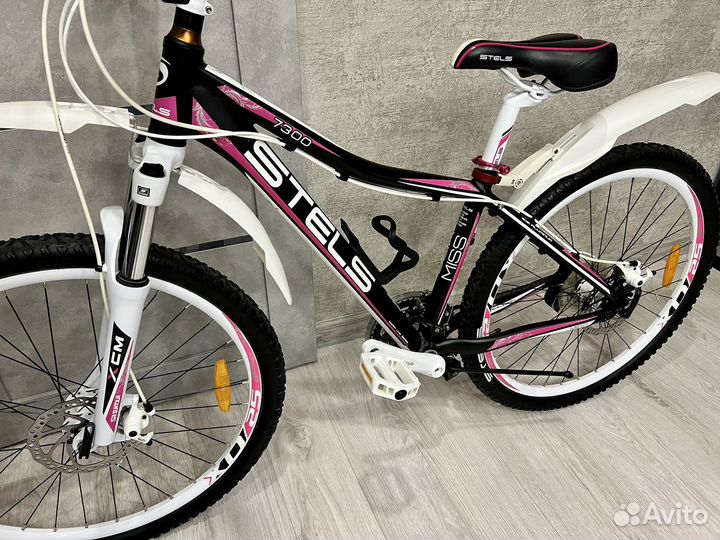 Горный Велосипед Stels Miss 7300
