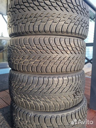 Nokian Tyres Hakkapeliitta R3 SUV 255/45 R20 105