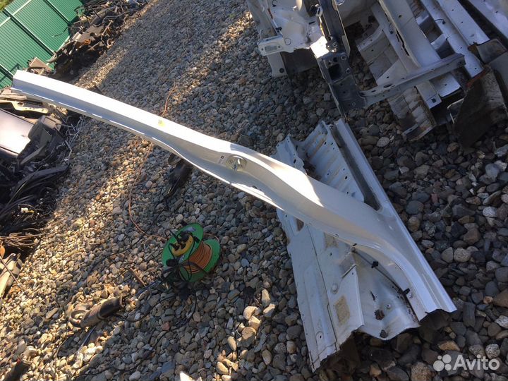 Toyota alphard 2002 порог левый стойка средняя