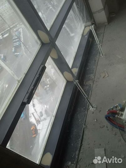 Покраска окон. Реставрация оконного профиля