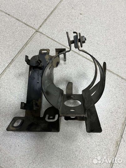 Крепление топливного фильтра renault kangoo 2