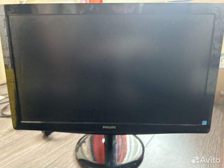 Монитор Philips 23 дюйма