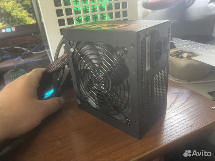 Aerocool kcas 700W