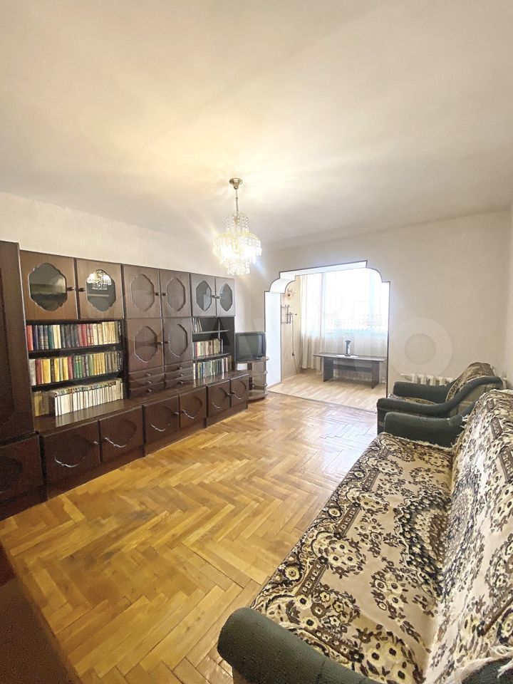 2-к. квартира, 54 м², 5/5 эт.