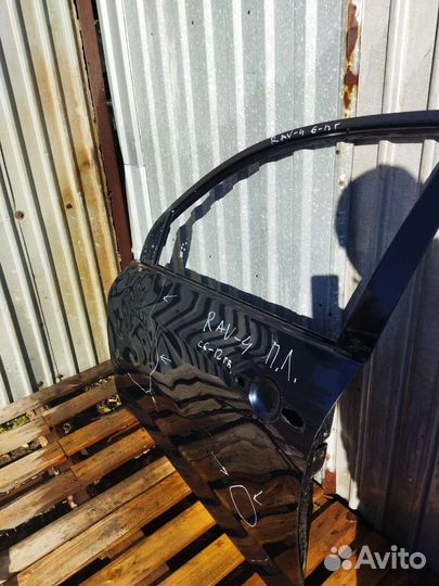 Дверь передняя левая Toyota RAV4 30